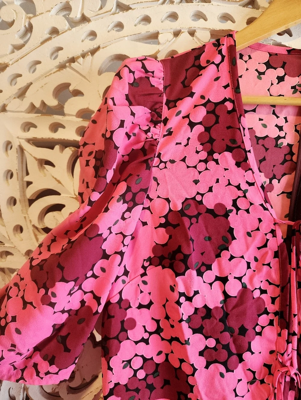 KATE SPADE NEW YORK NWOT WOMENS PINK BUBBLEN DOT SMOCKED FRONT TIE DRESS SIZE 12